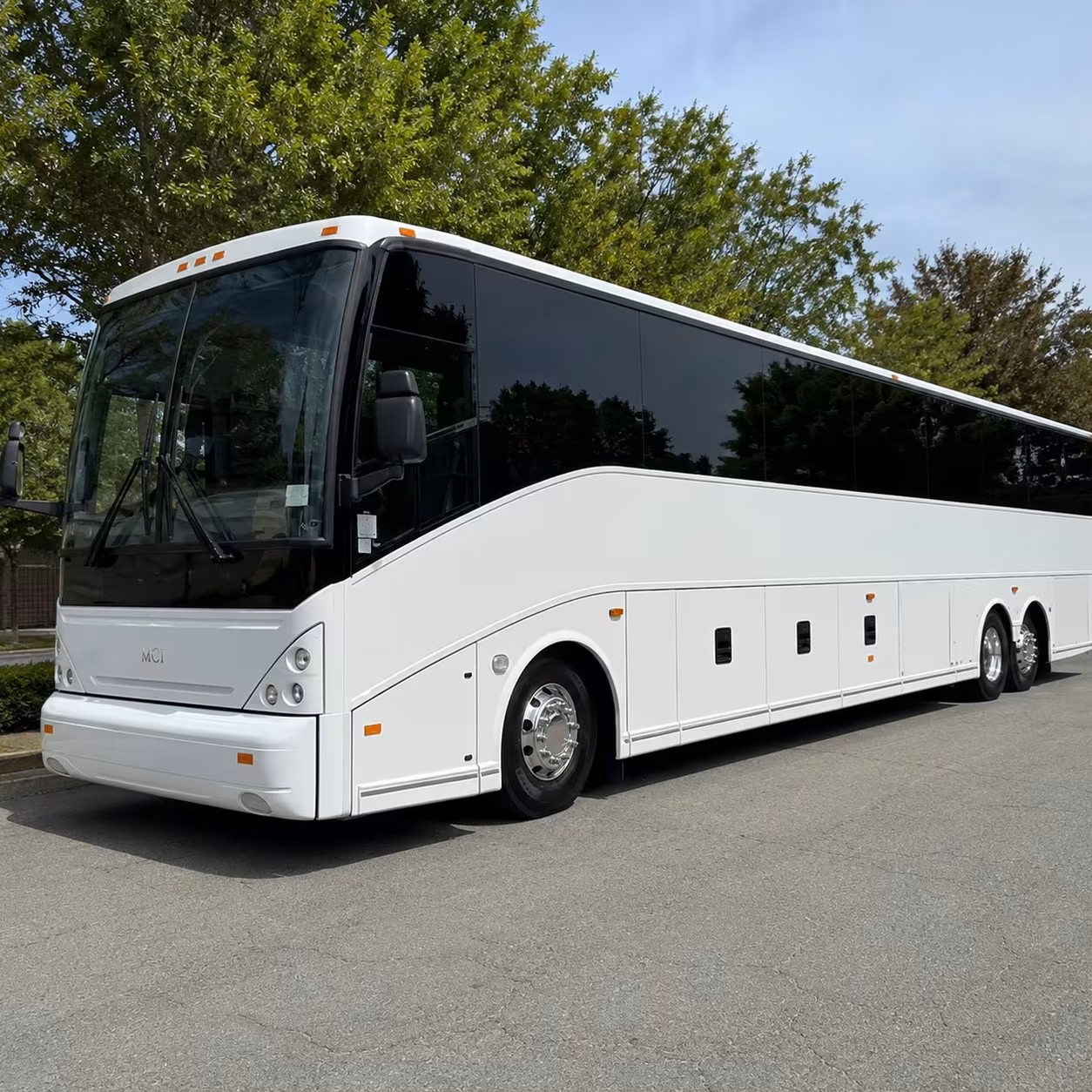 ontario bus rentals between ont airport and your workplace